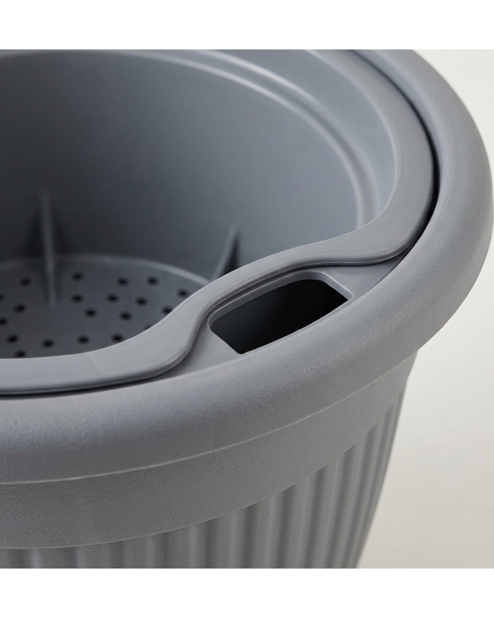 Fndzk Self Watering Plastic Planter Gray 7 in