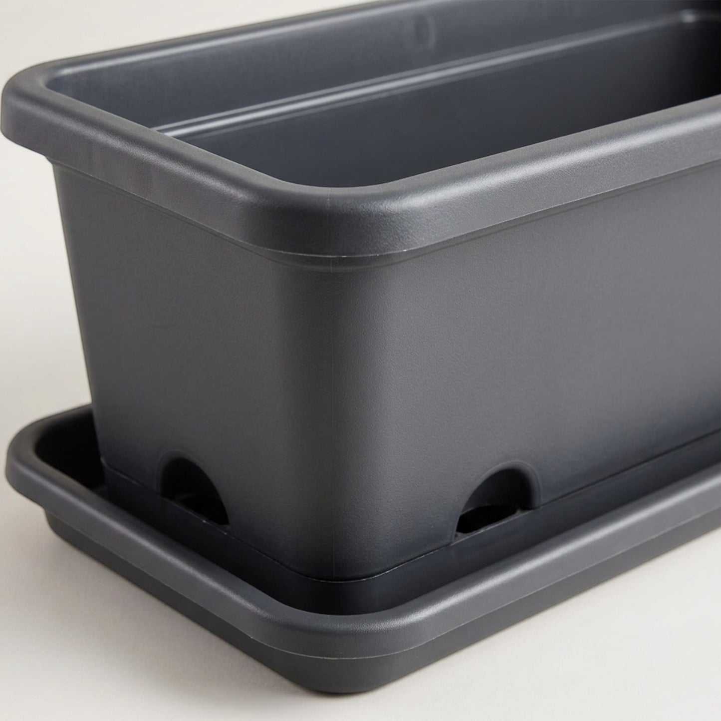 Fndzk Troughline Plastic Planter 18 in Charcoal with Tray - Detail view